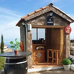 Casa Reina Del Atlantico Feriehus *
